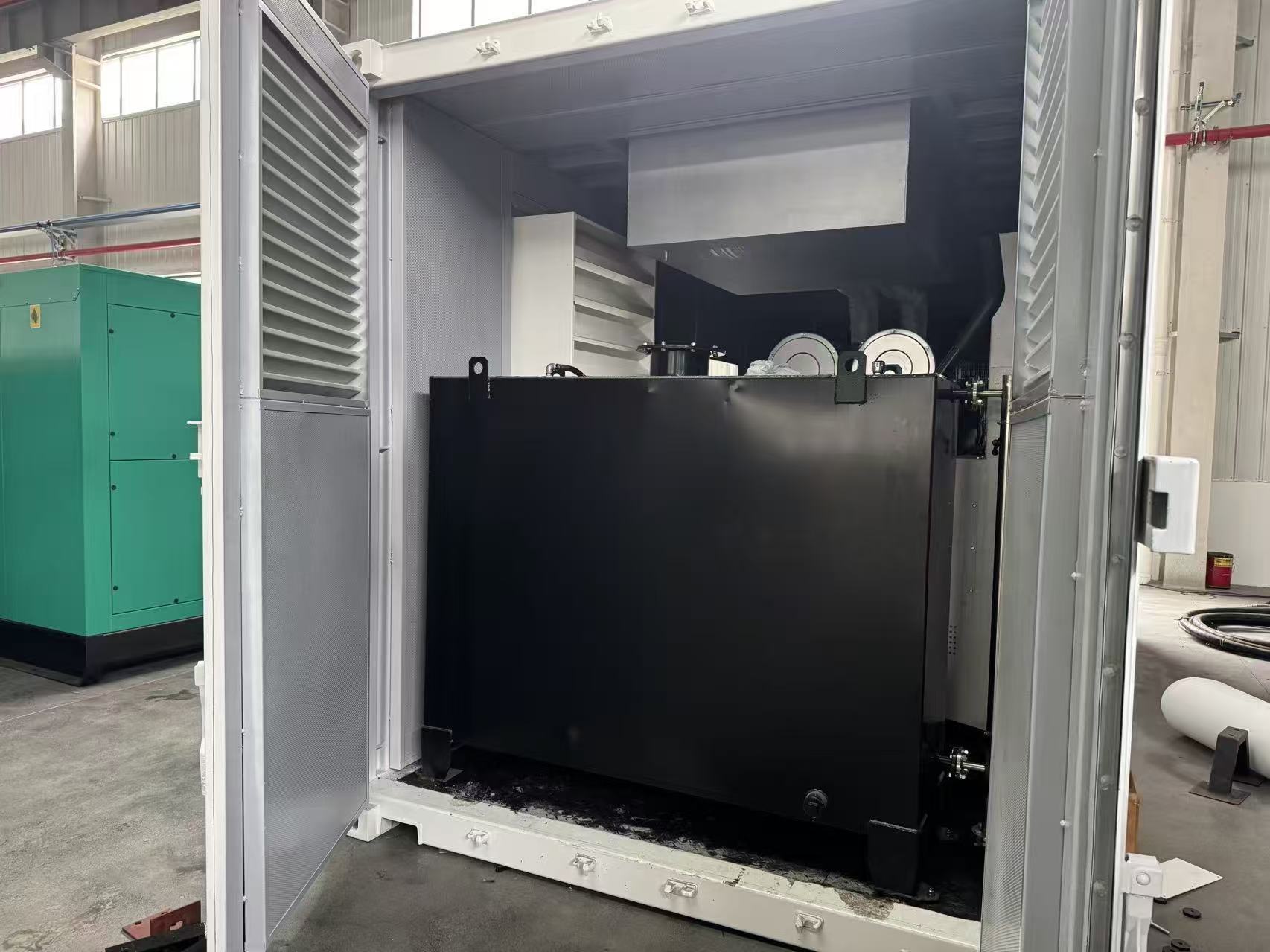 heavy-duty containerized diesel generator with large fuel tank and windproof sand-proof canopy for continuous power supply